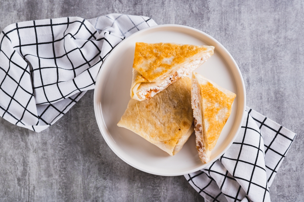 פיתה ממולאת מטוגנת 