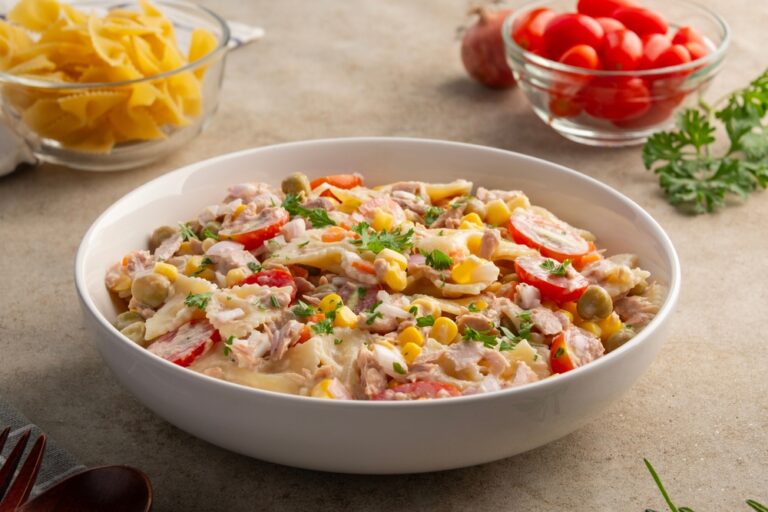 פסטה טונה צבעונית